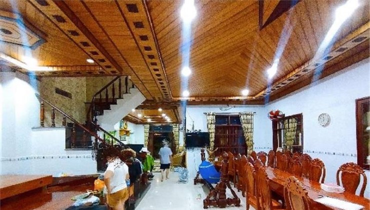 Bán Nhà riêng KHU VIP, Linh Trung, Gần BV Đa Khoa Thủ Đức, 115m2, 5T, Hầm rộng, Nhà Đẹp Ở Ngay